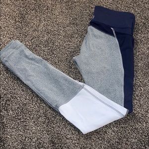 Tri-color workout leggings